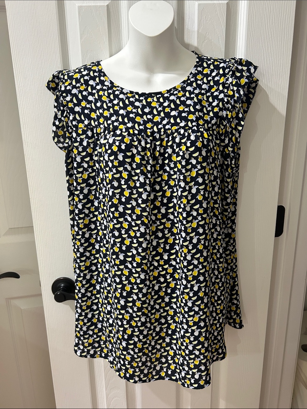 Loft size large navy blue and yellow